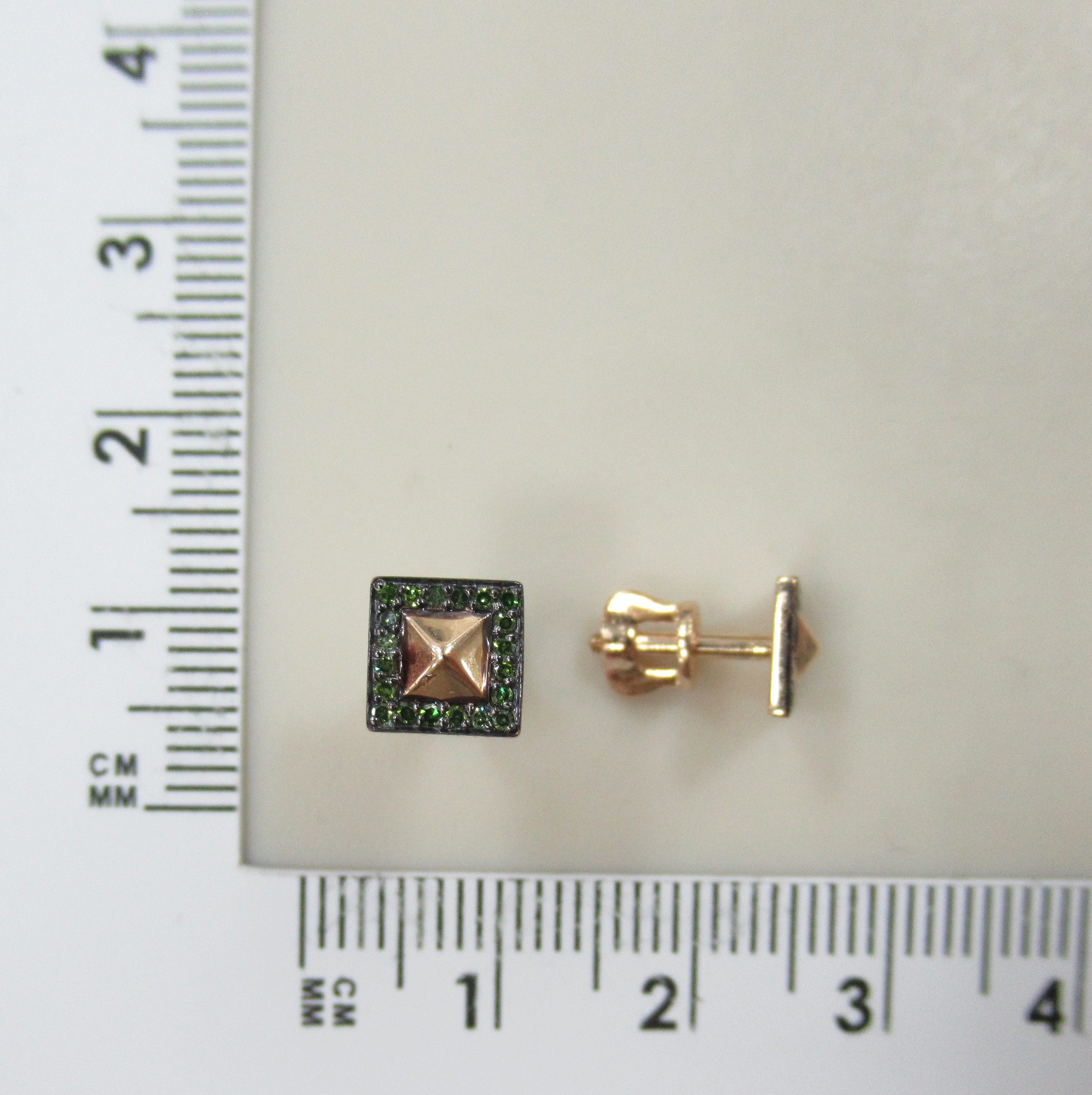 10511-001167 Серьги (Au 585)